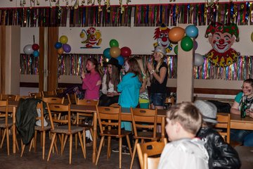 Bild 135 - Jugend-Karnevalsfeier Latuff Wiemersdorf